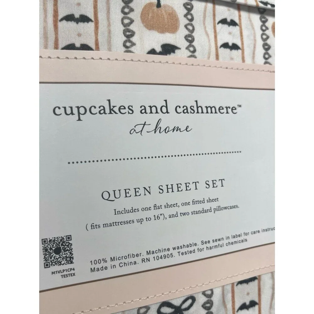 Cupcakes & Cashmere Halloween Bows Bats Pumpkins Sheet Set (Queen)